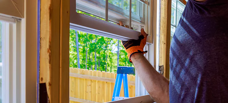>Bay Window Curtain Rail Track in Hayward, CA