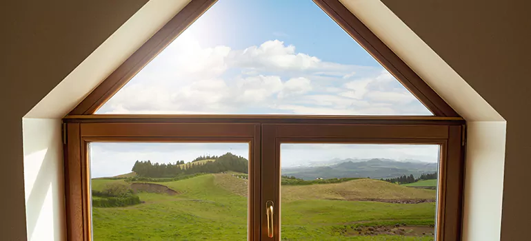 Trapezoid Window Maintenance in Hayward, CA